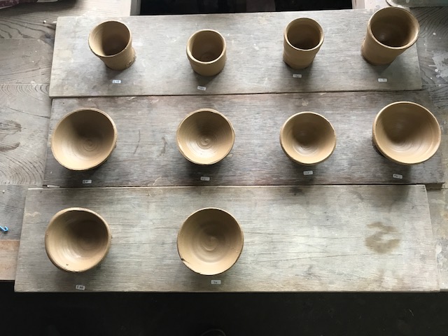 ロクロの集中力を持続できるのは、たいてい3作品までが限界です。