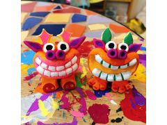 手作りシーサーで、色をそろえてペアシーサーに