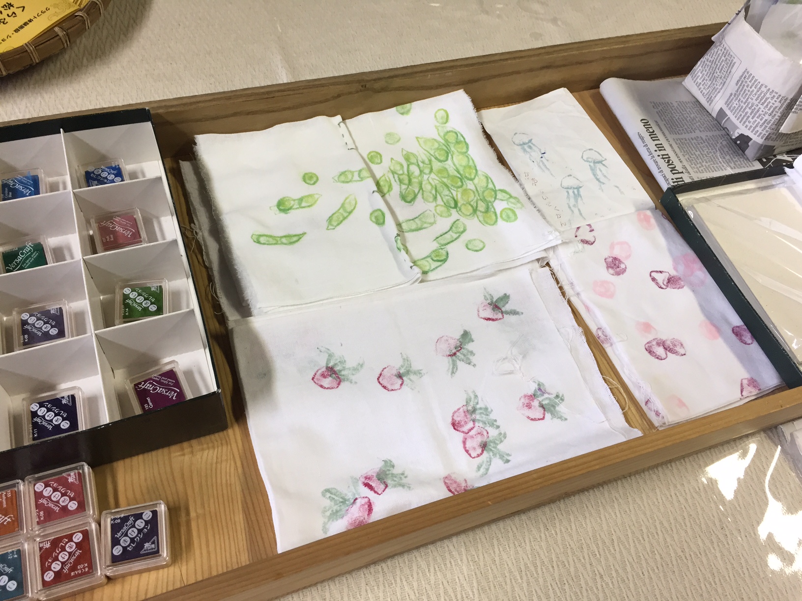 繭文様(まゆハンコ)体験をしよう!記念に残る1枚を♪(ハガキ編)