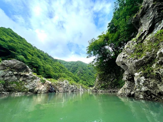 グリーンシーズンもとても彩り豊かな峡谷!