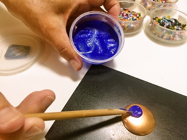 FI񂾂Ał̏ɂ̂Ă܂BKX֖́AĂグƔco܂B