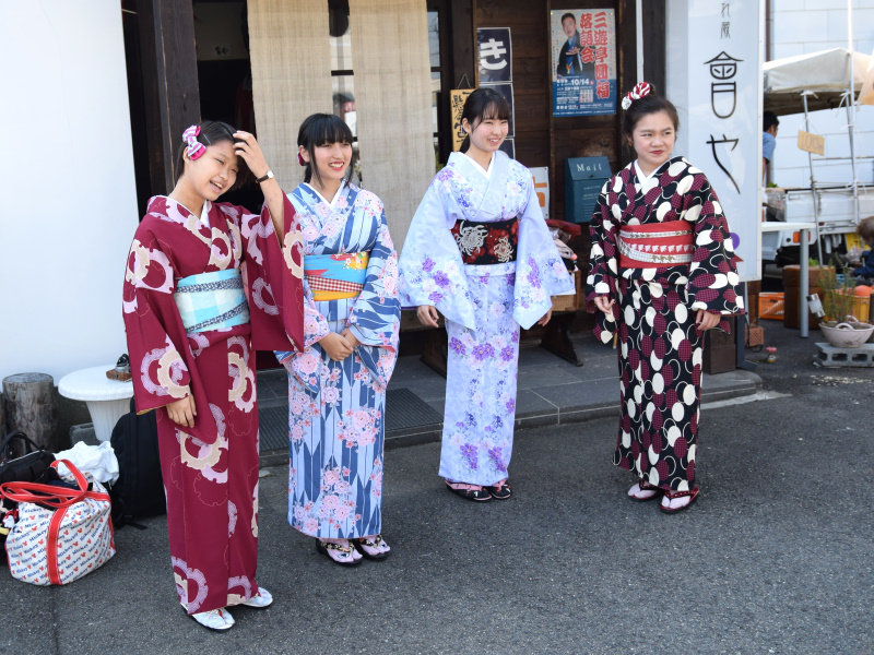 じゃらん限定 仲良し女子プラン 着物レンタル 友達同士で着物でワイワイプラン かくれ蔵 會や じゃらん遊び体験