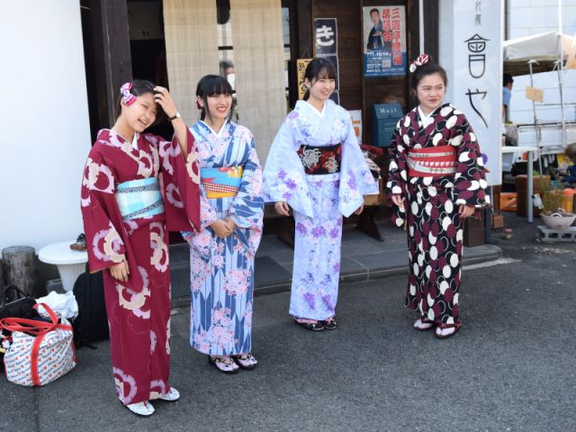 じゃらん限定 仲良し女子プラン 着物レンタル 友達同士で着物でワイワイプラン かくれ蔵 會や じゃらん遊び体験