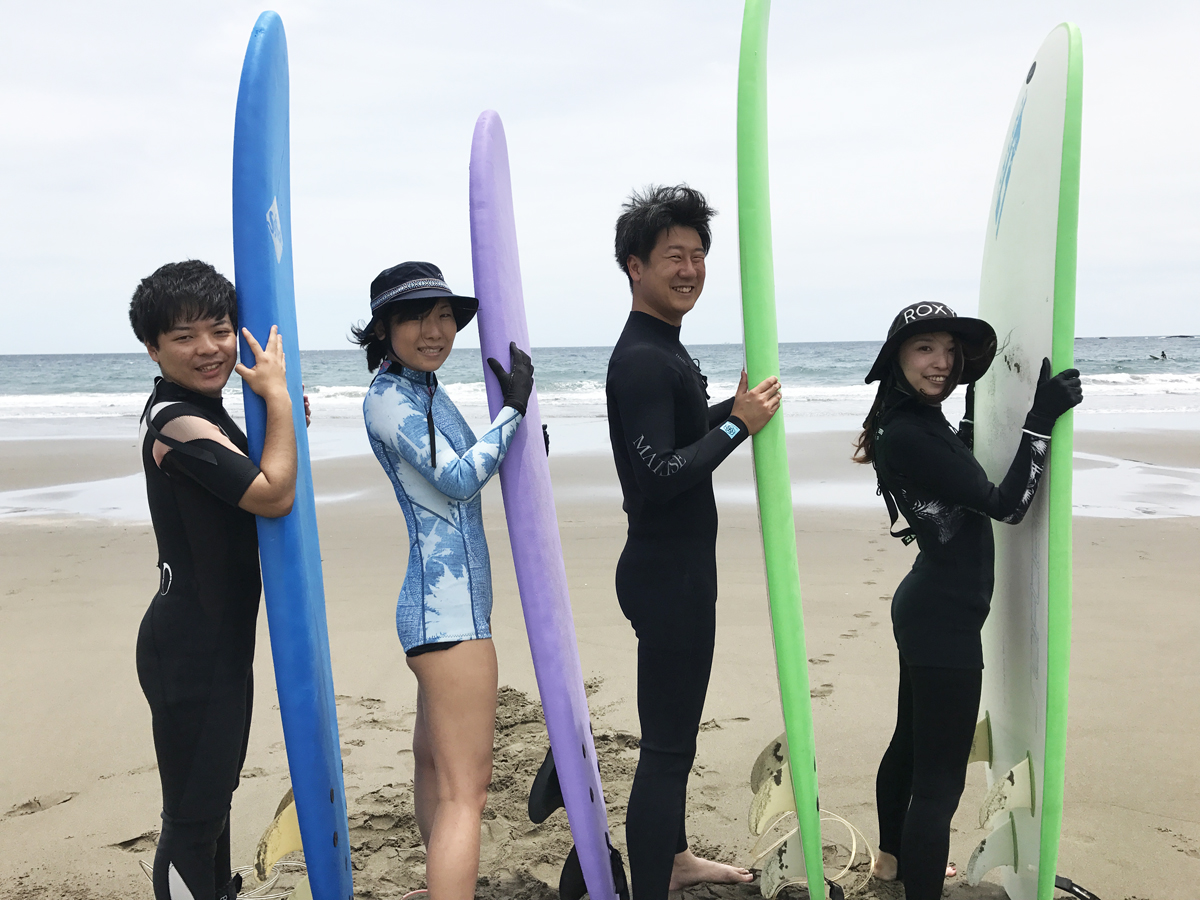 ͂AAQAmA_ˁAAPHARALȂǐFȂƂ납VтɗĂĂ܂B