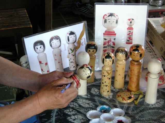 こけしの絵付け体験 鳴子が誇る伝統工芸 税込1100円でオリジナルこけし作れます こけしの岡仁 じゃらん遊び体験 こけしの絵付け体験 鳴子が誇る伝統工芸 税込1100円でオリジナルこけし作れます こけしの岡仁 じゃらん遊び体験