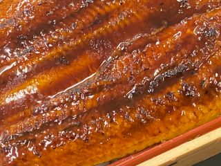 江戸時代からの継ぎ足しのタレで焼く国産うなぎ