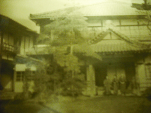 ̍vzełBʂ͌ւŁA͖Vĉ߂ɑcꂽBւ͍̍ꏊňĂ܂B