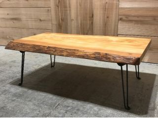 ヒノキ一枚板折り畳み脚ローテーブル(完成画像)