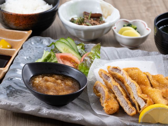 雪室熟成豚ロースカツランチ 1,800円(税込)