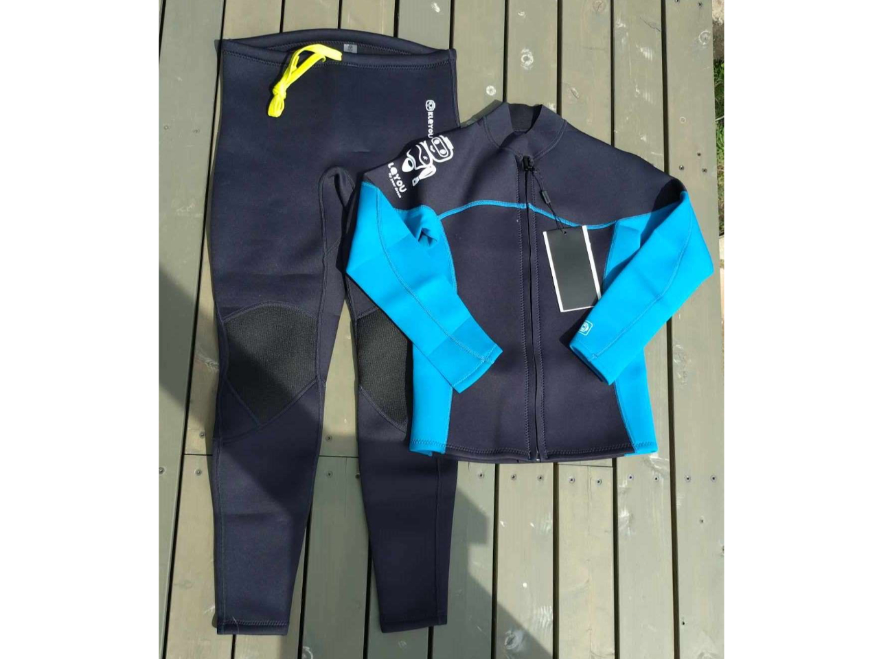 qpEFbgX[cɁAւ₷㉺Zp[g^[v܂