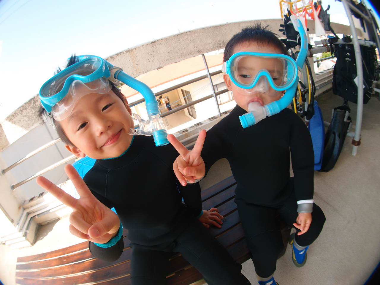 ߂ẴVm[PAꑮCXgN^[ē̂ňSĂQB