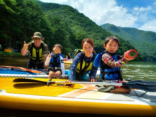 4歳〜参加OK!親子いっしょに楽しいSUP体験!(小学4年生未満は保護者に同乗。うれしいキッズパドルつき♪)