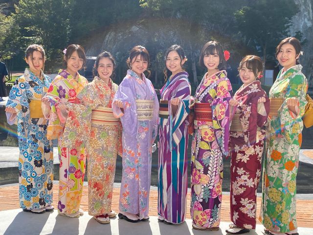 約100種類の着物の中からお好きなものをお選びいただけます☆