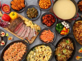 とろけるチーズフォンデュと冬の味覚ディナーブッフェ