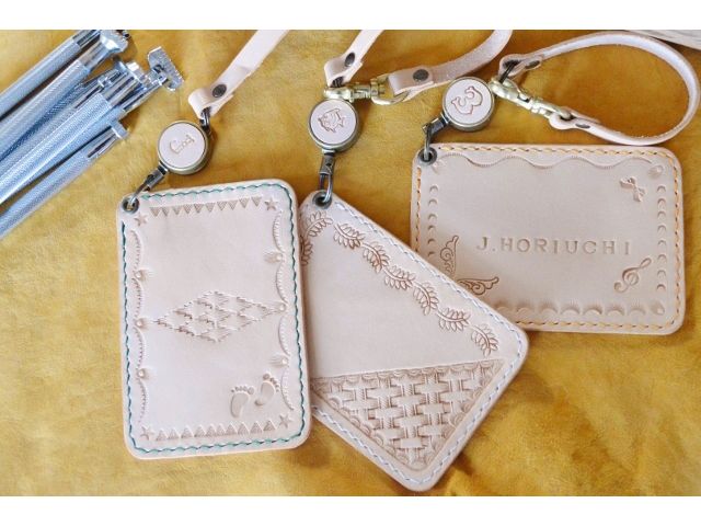 手縫いカードケース キーリールづくり 革に模様を刻みオリジナルの革小物を 革工房j Sleather じゃらん遊び体験 手縫いカードケース キーリールづくり 革に模様を刻みオリジナルの革小物を 革工房j Sleather じゃらん遊び体験