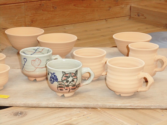 1700円から3500円くらいまで各種取り揃えております。