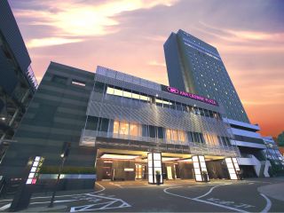 敷地内の立体駐車場は2時間無料(レストラン利用¥3,000以上の場合)