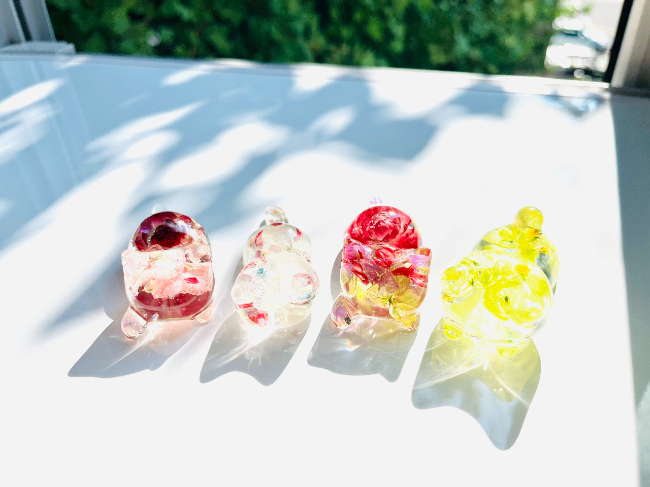 美しい透明感が魅力のかわいい箸置きです♪