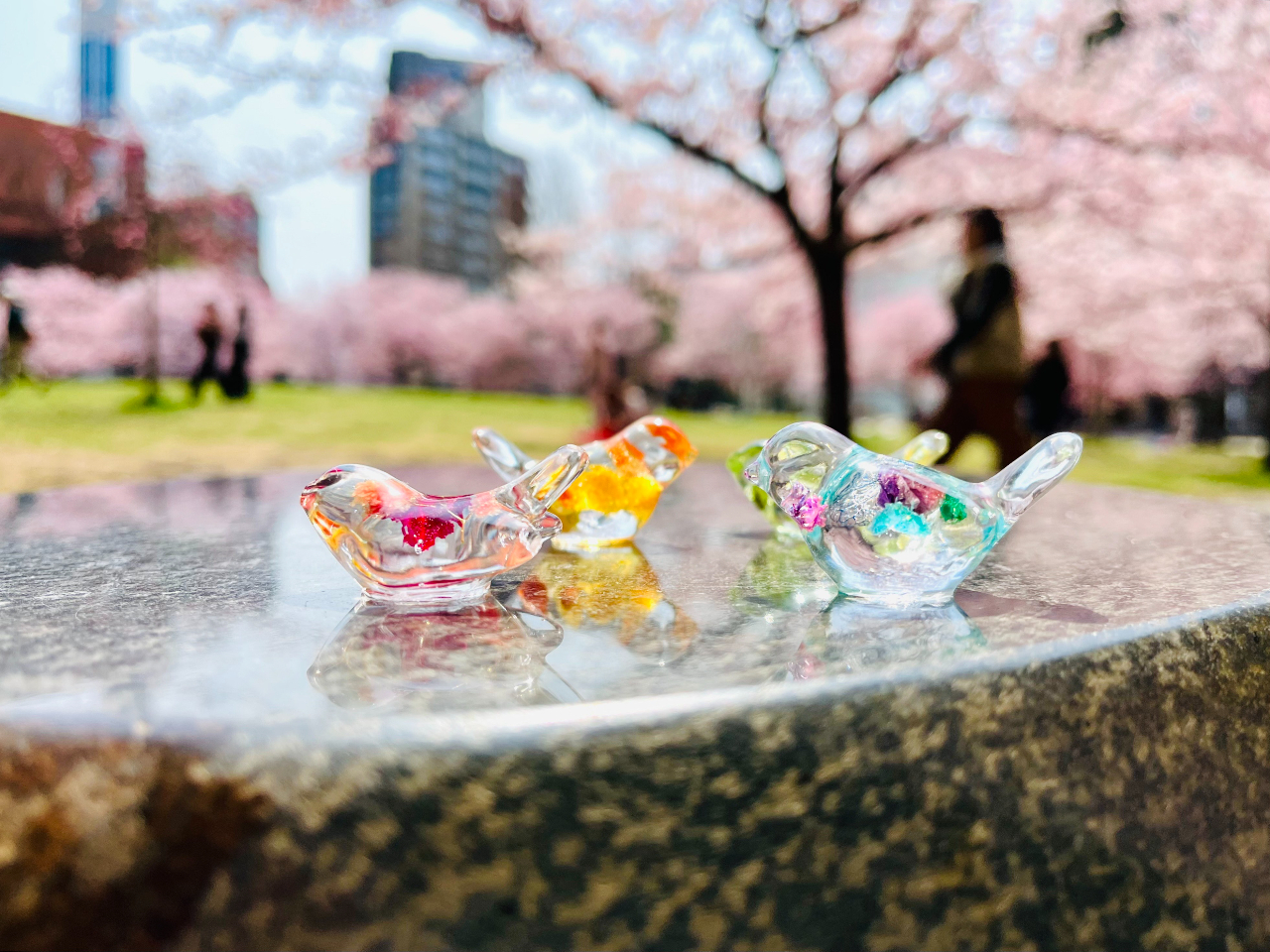 美しい透明感が魅力のかわいい箸置きです♪