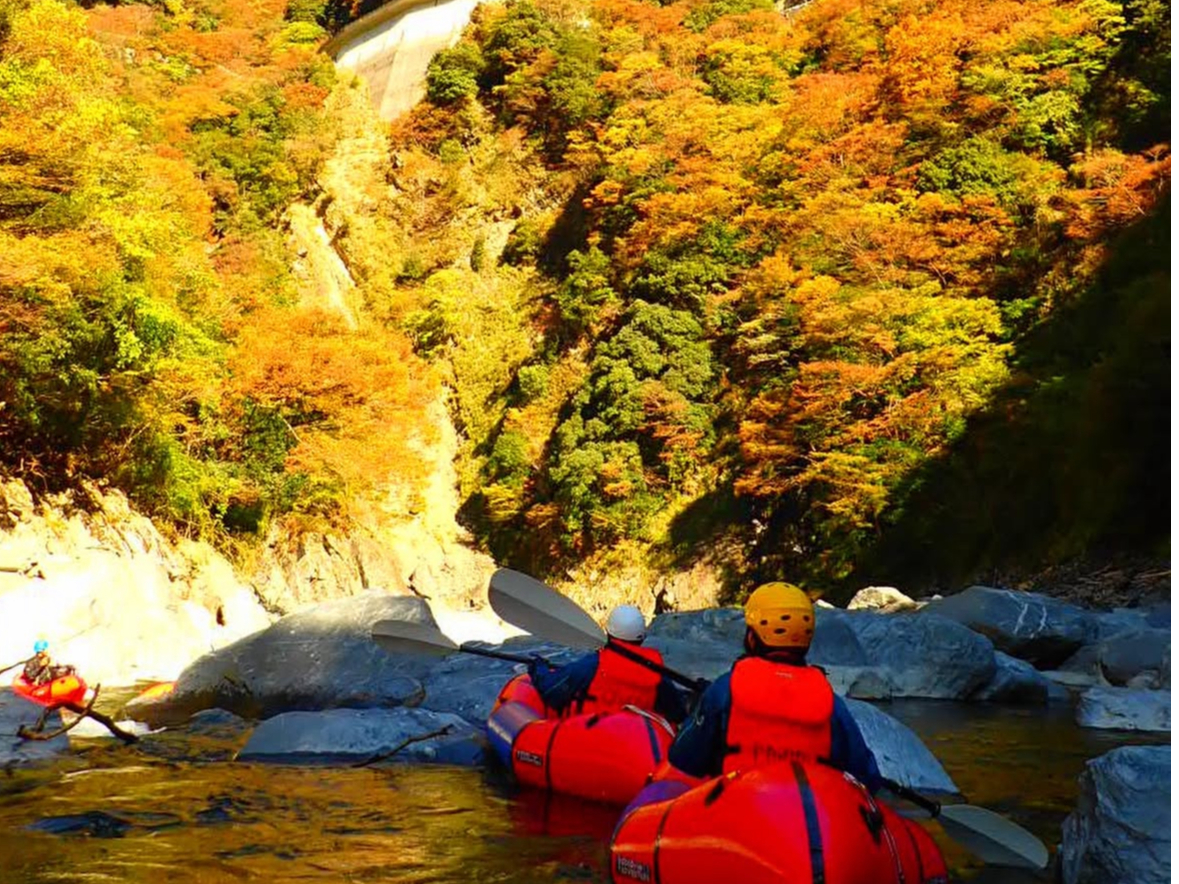祖谷渓渓谷の美しさを堪能しながら川の冒険の始まりです♪