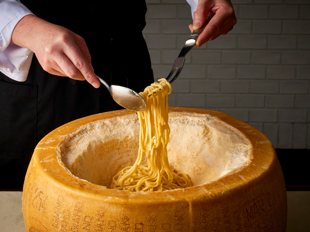 �y�p�t�H�[�}���X�����z�傫�ȃp�����U���`�[�Y�̒��Řa����p�X�^�B�����`����Łu���@�\�����v���g�p�����J���{�i�[�������p�ӁB