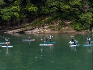 大自然の中SUPクルージング