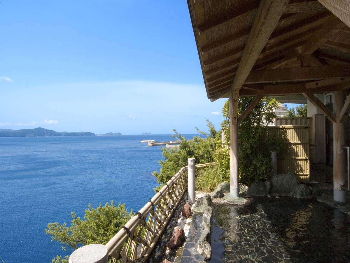 【大阪から車でわずか90分!~日帰り温泉~】和歌浦湾を一望できる温泉露天風呂◎萬...