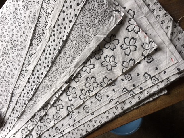 【伝統工芸体験】初心者やお子様でも体験可能!柄や色が選べる♪型友禅染付体験