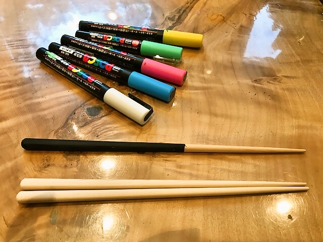 |X^[J[gAGMŔ؂̔ɕ`܂B