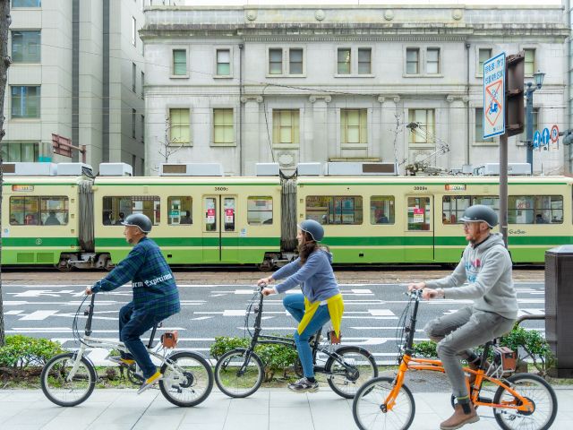 自転車は電動なので非常に楽です!初心者にも優しい街乗りタイプ。