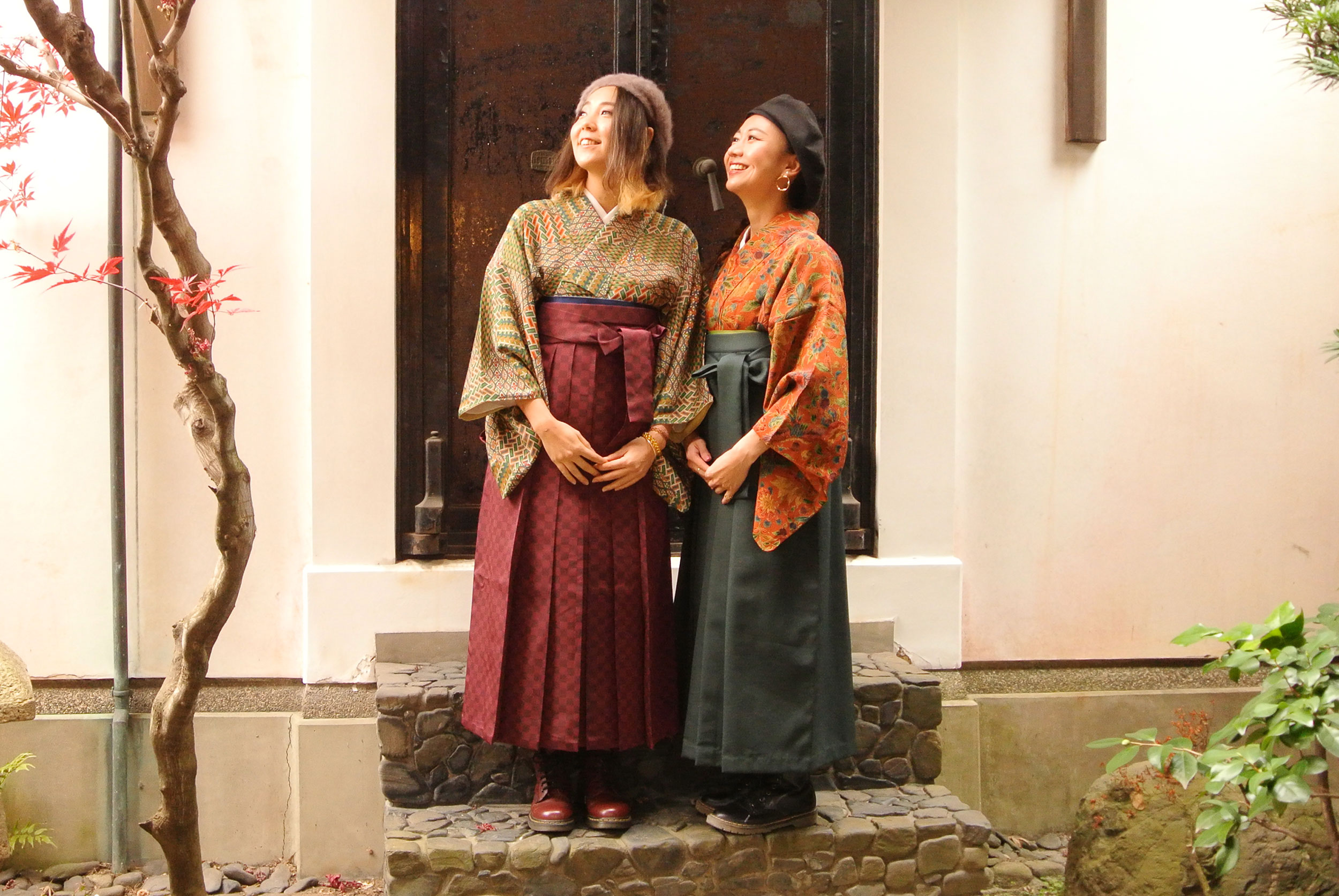 京都中心部の大人のオシャレエリア寺町御所南に佇む築100年の歴史的価値ある京町家の店舗は雰囲共に楽しめる空間となっています