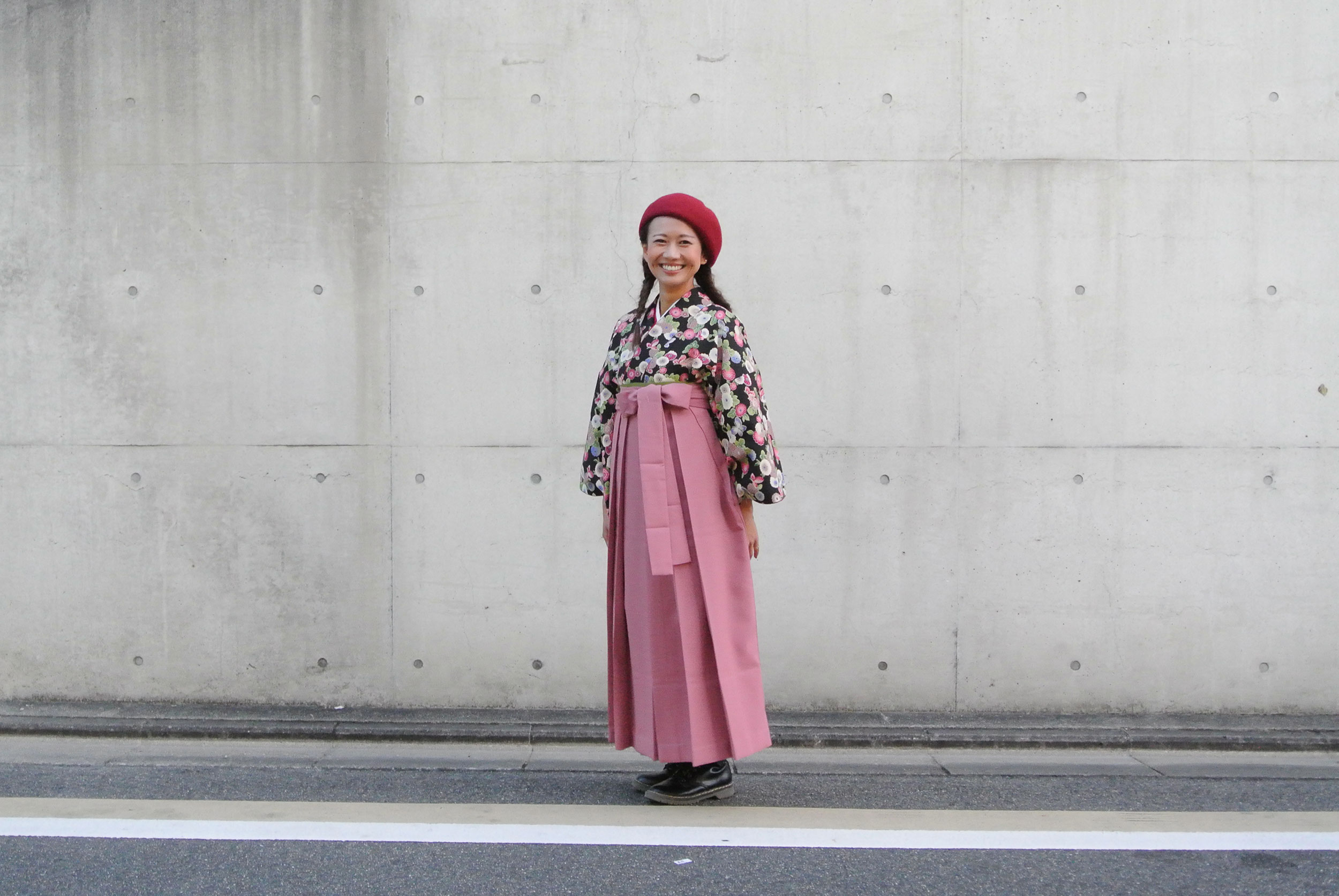 モダンにカッコ良くレトロ袴で京都の街を観光散策