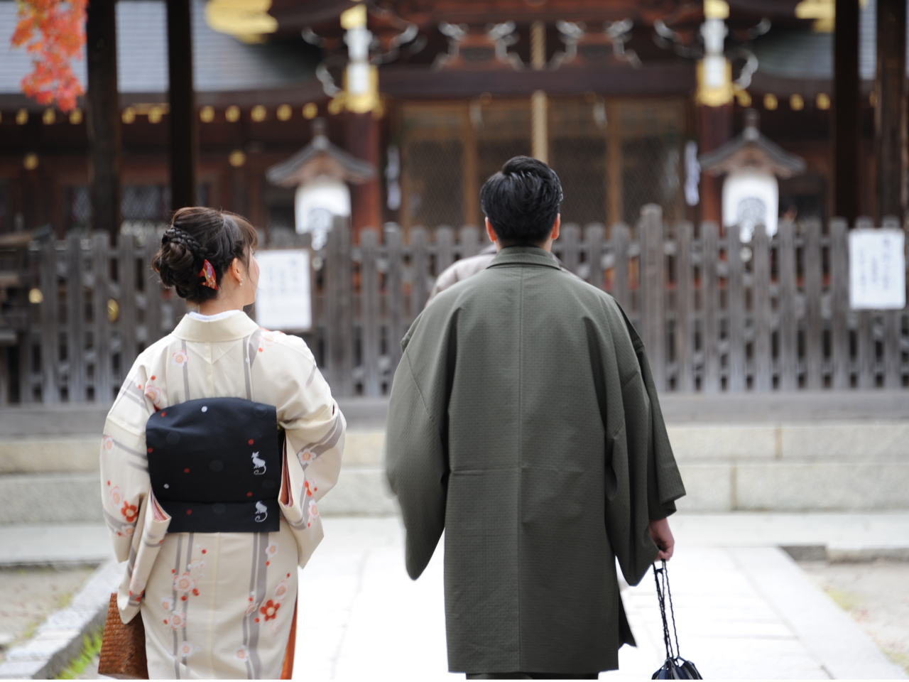落ち着いた着物ならカップルで夫婦で巡る京都寺社巡りも魅力倍増です