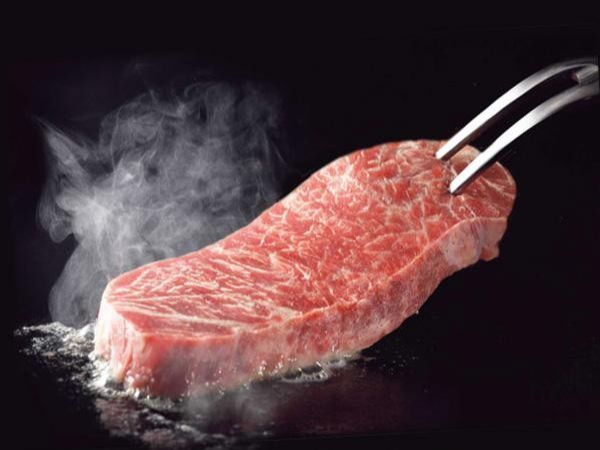 �C���W�F�N�V�����r�[�t�̃X�e�[�L���o��