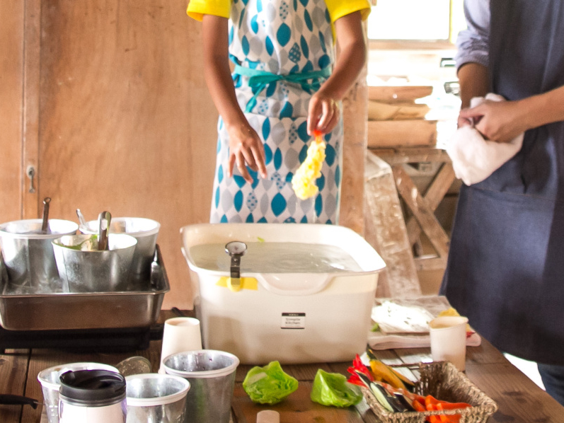 ���E���g�����̂Ȃ���̍����B2��ނ̋�ނ̓V�Ղ�ƃ��^�X��3�_�Z�b�g�ł��B