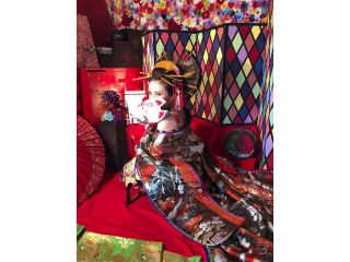 妖艶のポーズをプラスして