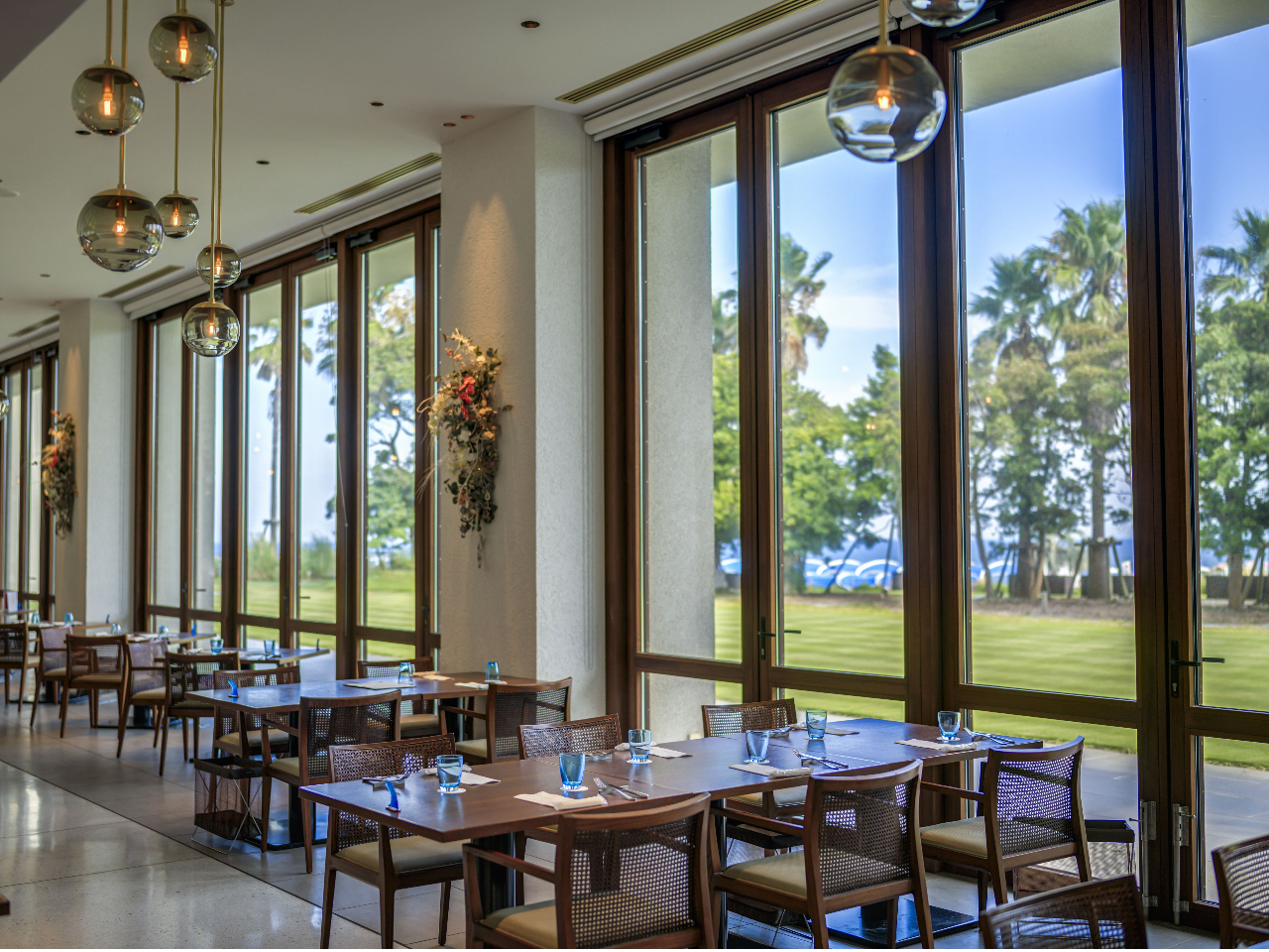 S.DINING