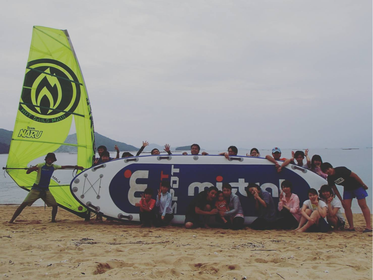 10人乗りのBIG SUP。皆で楽しく海上散歩です。