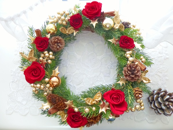 東京 広尾 期間限定 プリザーブドフラワーでクリスマスリース作り体験 コーヒー1杯付 女性におすすめ サロンドクール 広尾 じゃらん遊び体験