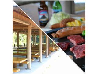 当宿舎のBBQサイトです。川のせせらぎを聞きながら、仲間と共に最高の時間を楽しめます