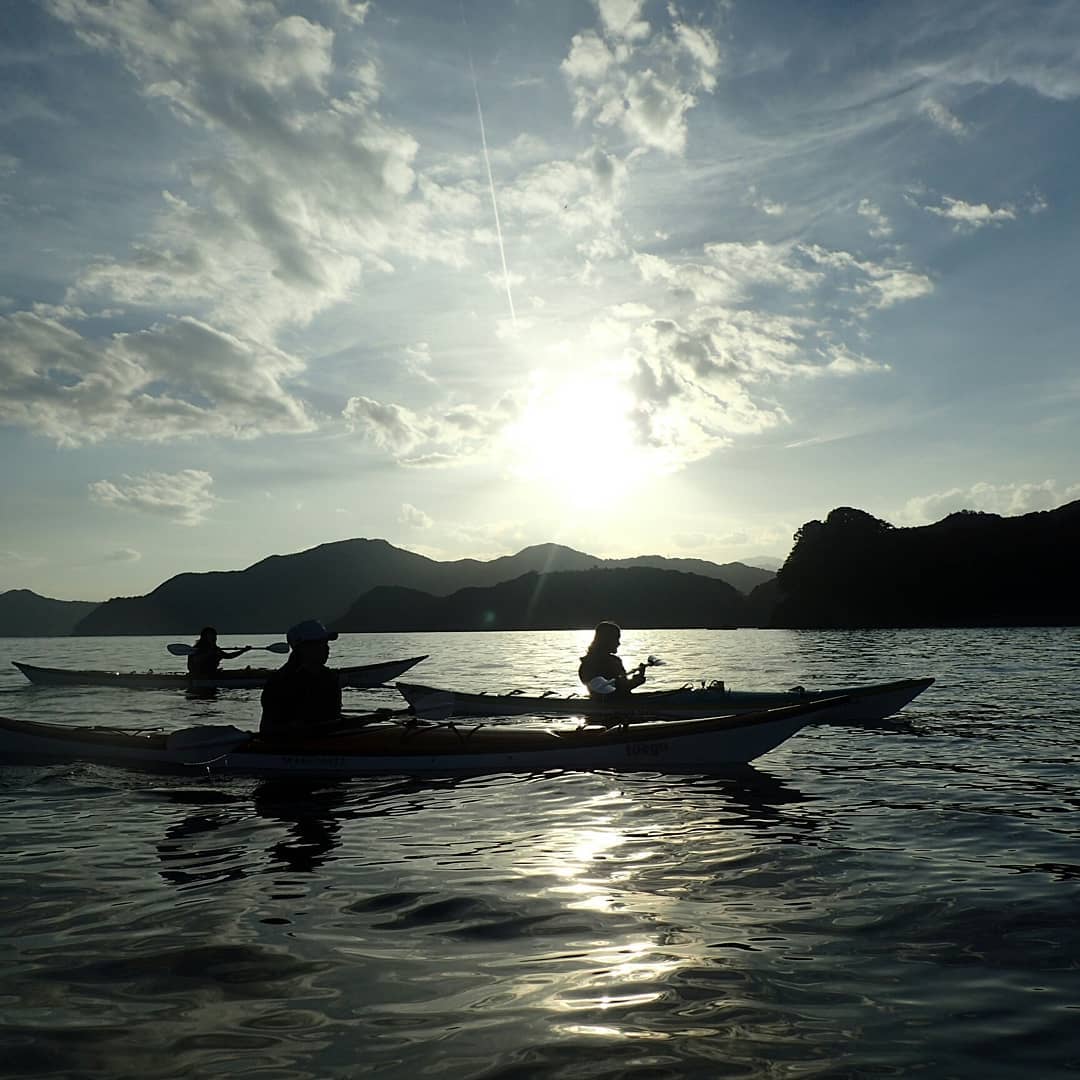 ₩ȊC̓̓JbN̏ォʐ^Be