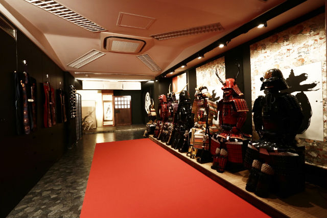 svƑ̋LOBeɂIXXICyɗVтɂĂB 
