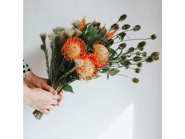 自分だけの世界に一つだけのキャンドルを、記念日に作成するのはいかがですか?もちろんお土産にも最適です♪