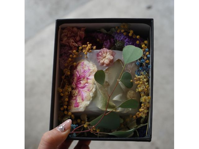 有料で高級貼箱にお入れすることも可能です!