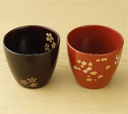 品川蒔絵の体験 江戸時代から続く宿場町 品川宿 で 伝統工芸を体感 世界にひとつだけの漆の器をつくろう 小さなお子様も歓迎 品川宿ぎゃらりー連 じゃらん遊び体験 品川蒔絵の体験 江戸時代から続く宿場町 品川宿 で 伝統工芸を体感 世界にひとつだけの漆の器をつくろう 小さなお子様も歓迎 品川宿ぎゃらりー連 じゃらん遊び体験