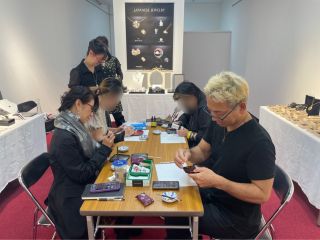 老若男女関係なく、楽しく参加していただけます!下は0歳児さんから上は90代の方まで、ぎゃらりー連で作品作りをお楽しみいただいております。あなたもぜひ!