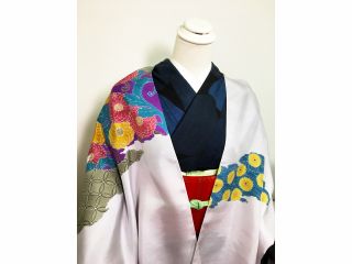 お好きな色を自由に組み合わせて染めてください。