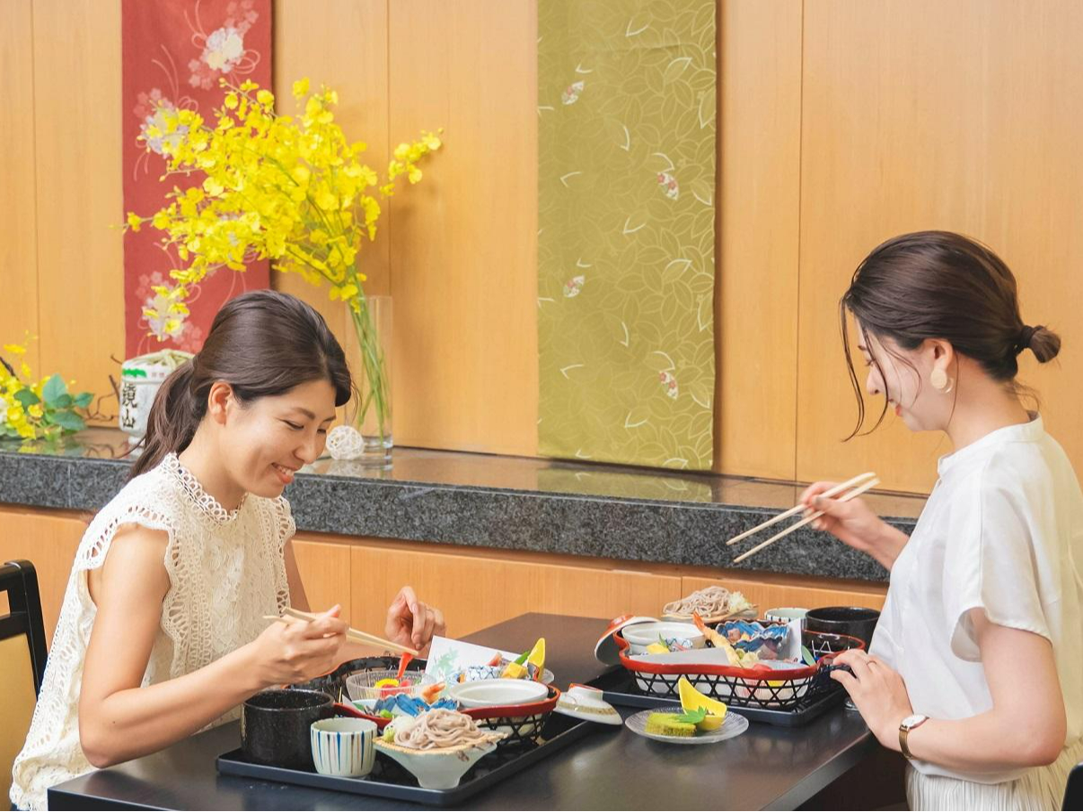 Fl̒a⌋jA̏q𗎂ԂłƉ߂aH ނłłH