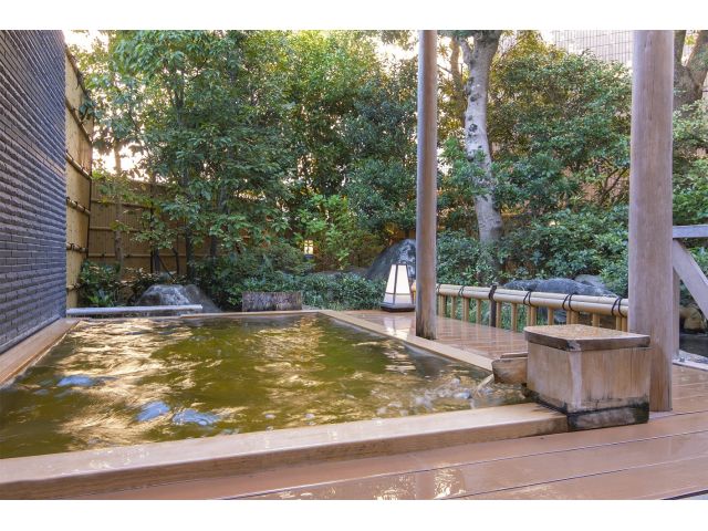 ゆったり温泉に浸かれる露天風呂