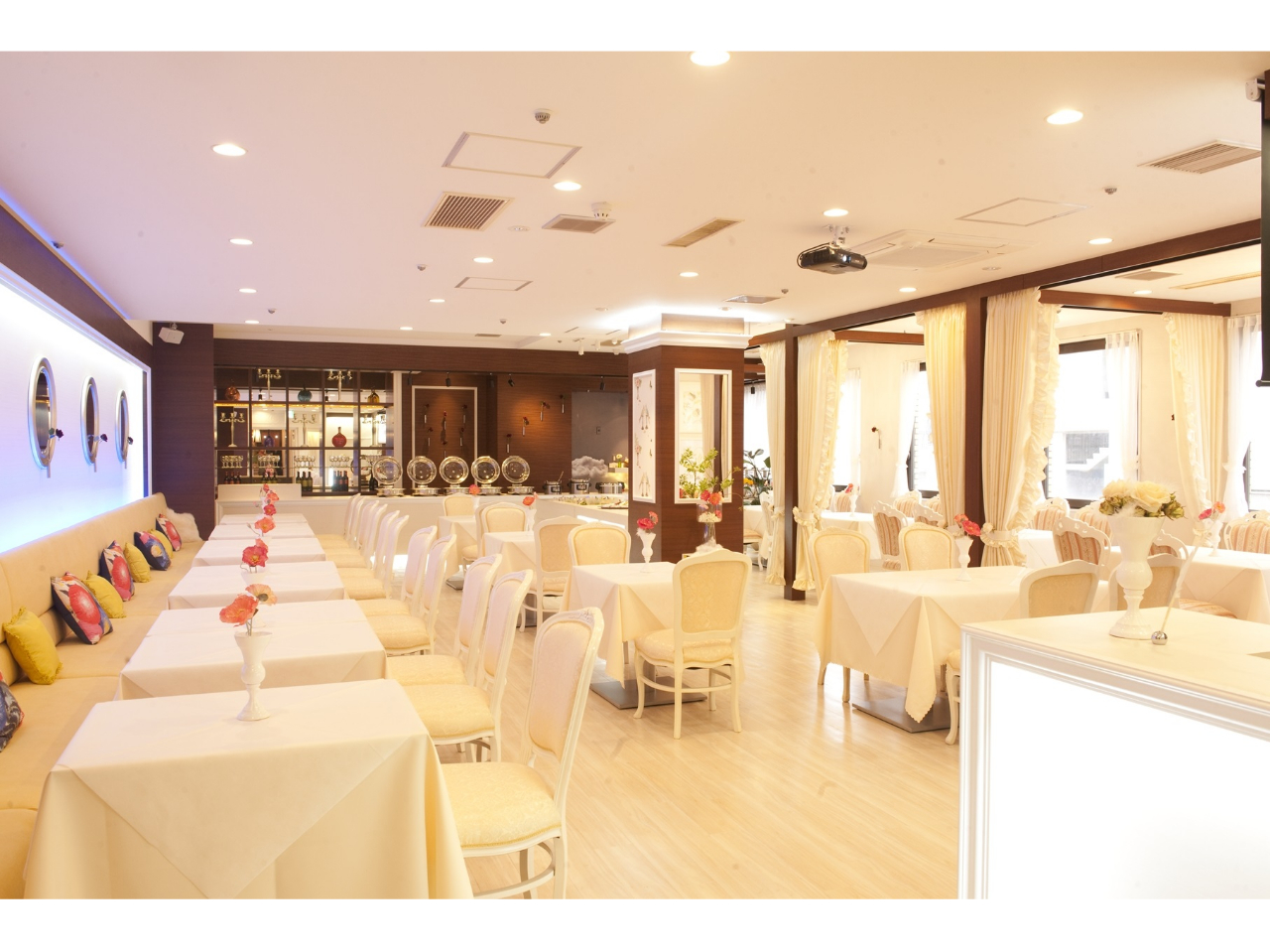 レストラン「Hale ku lani」グランパークホテルパネックスいわき3階にございます♪